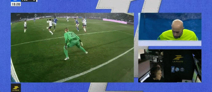 英雄联盟赛程-法甲倒计时；勒沃库森冲刺阶段门线救险；细节引发关注；态度坚定；球探报告显示潜力的简单介绍